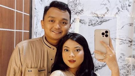 gugat cerai mega iskanti ditipu suami|Profil dan Biodata Mega Iskanti: Umur, Instagram, .